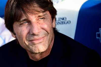 Hevder United har vært i kontakt med Conte