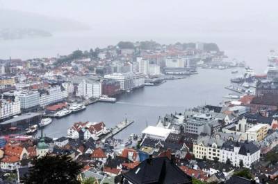 Ber ansatte ta hjemmekontor