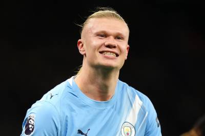 Erling Braut Haaland kjøpte norgeshistoriens dyreste bok – gir den bort i gave