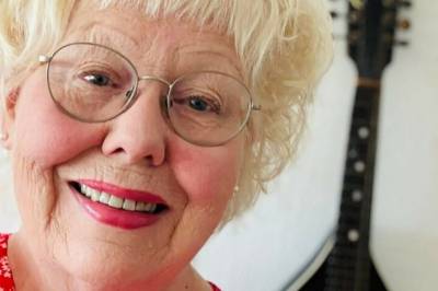 Ruth gikk på hormonbehandling i over 30 år. En beskjed fra legen gjorde at hun sluttet på dagen