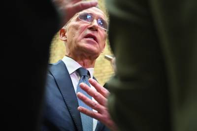 Stoltenberg om EU-toll: – Det er ikke toll, men en minstepris