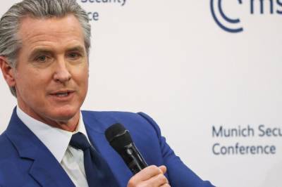 - Han er borte om tre år