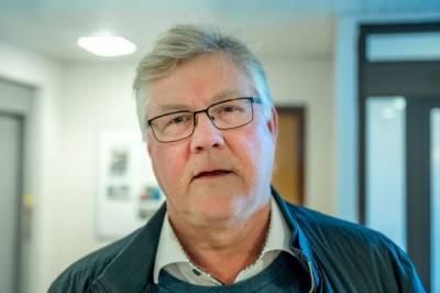 width=device-width, initial-scale=1