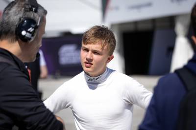 Stenshorne uten poeng i Formel 2-sprint: – Altfor strengt