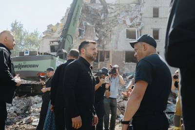 Zelenskyj: Norge betalte for 200 missiler til Ukraina - ingen er levert