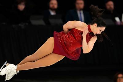 42-åring gir OL aller mest glitter og stas: Denne kjolen har 200.000 glassperler