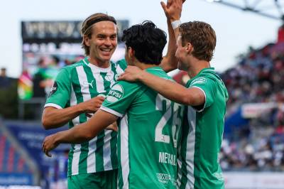HamKams første borteseier – slo Vålerengas ti mann 3-0