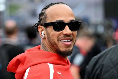 Tror det kan bli farvel-sesongen til Hamilton: – Nå eller aldri