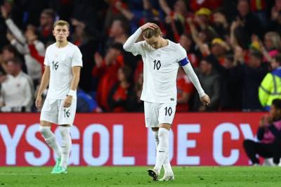 Mareritt for Norge: Rødt kort etter 16 sekunder og Wales i ledelsen