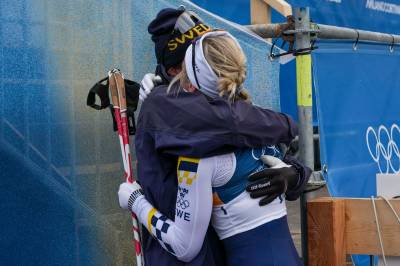 Svenske stjerner bekrefter: Er kjærester