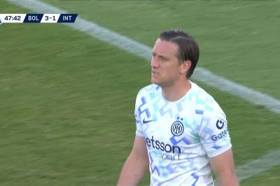Piotr Zielinski med selvmål for Bologna