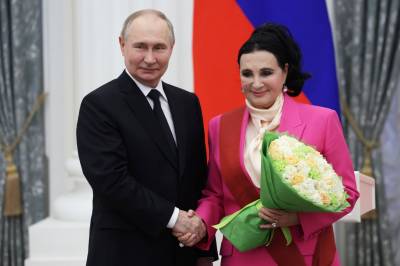 Fjerner restriksjoner mot Russland og Belarus – Norge raser