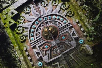 Det viser seg at det nye Tomb Raider-spillet faktisk er to kommende titler