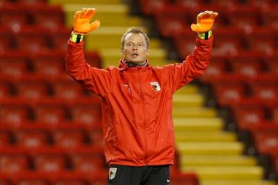 Tidligere Arsenal-keeper er død: – Mister et helt spesielt menneske