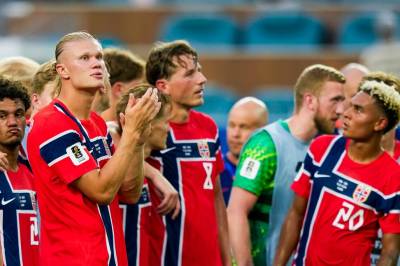 VM-heltene flyr hjem med uvanlig navn