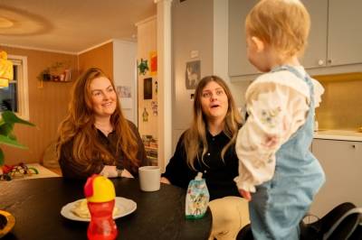 Å få Clara (1,5) kostet foreldrene over 200.000 kroner