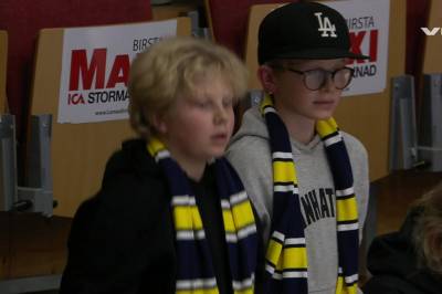 Dylan McLaughlin med mål mot HV71
