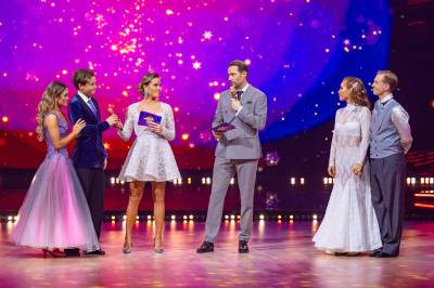 Ute av «Skal vi danse»