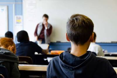 Skolefravær er ikke et disiplinproblem. Det er et varsko