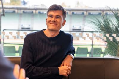Jakob Ingebrigtsen møter pressen før EM