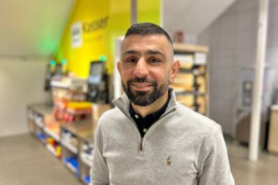 Ikea skryter av billigere mat, men doblet pølseprisen