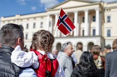 – Kan bli perioder med regn i hele landet