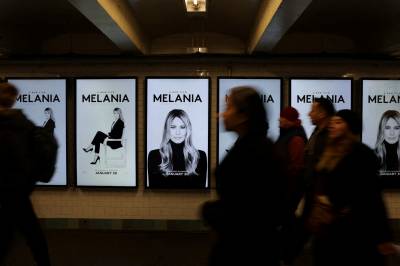 Melania Trump viser ny film om seg selv i Det hvite hus