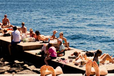 Slik blir den siste sommermåneden. Flere varme dager i vente.