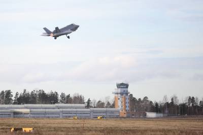 Derfor fløy det jagerfly over Kongsberg
