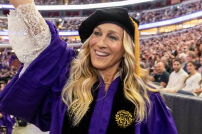 Sarah Jessica Parker ble æresdoktor – kom med klare råd