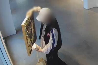 Her går tyven inn og rapper maleriet til 30.000