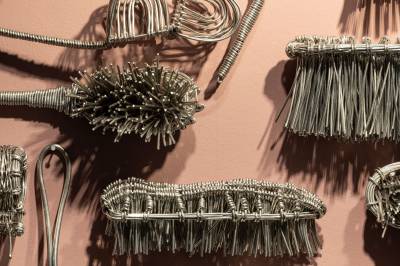 – De har vært stengt i årevis. Nå viser de mye som aldri vært vist før.