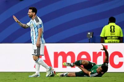 AFP: Algerie har levert Messi-klage til Fifa