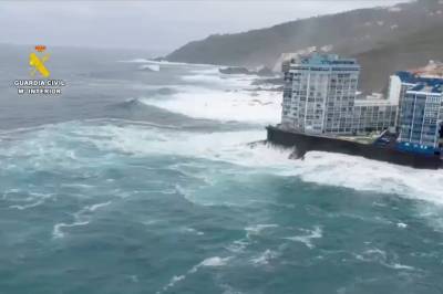 Lokale medier: Kvinne tatt av bølge på Tenerife