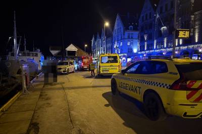 Kvinne sendt til Haukeland etter fall i sjøen