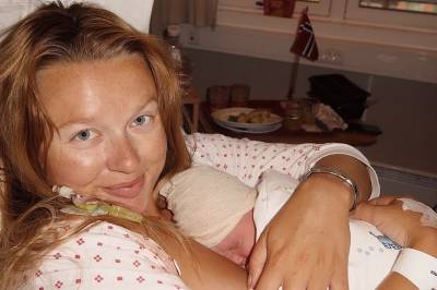 Reagerer på jordmor-kritikk: – Blir provosert