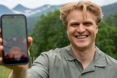 Emil (24) har laget spill han mener kan hjelpe folk å ro i takt