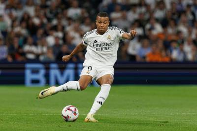 Kylian Mbappé skal være opprørt over Real Madrids medisinske stab, og må kanskje gjennomgå en kneskade