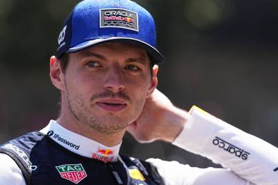 Dramatisk Formel 1-start i Monaco – Verstappen måtte bryte med en gang