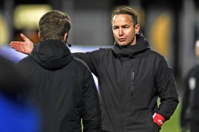 Ordkrig etter budkrig: – Han er en trøffelgris!