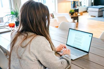 Når arbeidet kan gjøres når som helst og hvor som helst, blir det også vanskeligere å la være