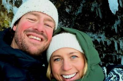 Viser frem kjæresten