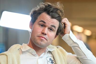 Carlsen slo erkerivalen – alene i ledelsen