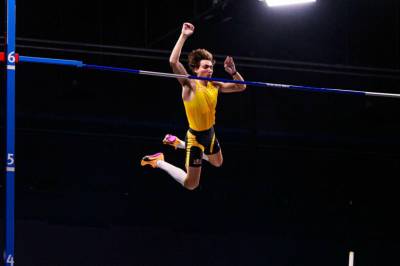 Svenske Duplantis med nok en verdensrekord