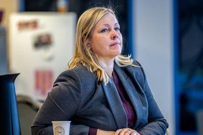 Vi må slippe ungdommene til – en sommerjobb handler om mer enn lønn