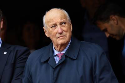 Norsk fotball hedrer kong Harald – ingen reklame eller maskoter