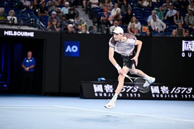 Australian Open-semifinaletidene for Alcaraz-Zverev og Djokovic-Sinner er avslørt: når du kan se dem i Europa og Storbritannia
