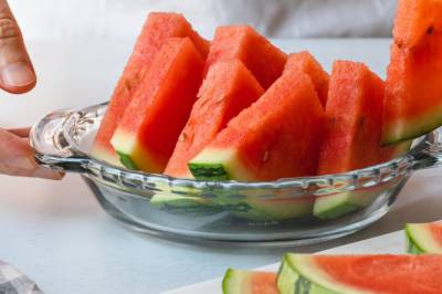 - Behandle melon som rått kjøtt