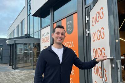 width=device-width, initial-scale=1