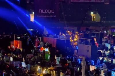 Spiller flere timer i strekk